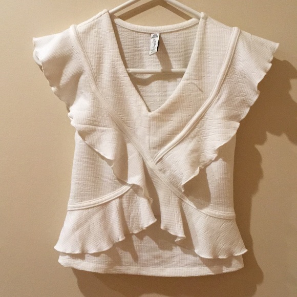 3 for $30 American rag coquette ruffel blouse - Picture 2 of 6